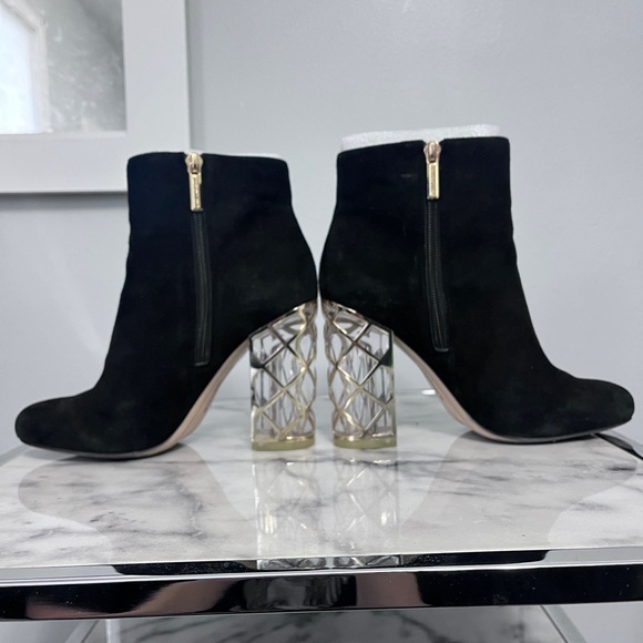 Karl Lagerfeld Shawna Black Suede Bootie With Clear Lucite Heel and Gold Design - Picture 4 of 7